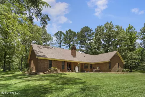 Exterior - 809 Springlake Dr, Terry, MS 39170 photo 12 of 20