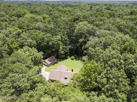 Exterior - 809 Springlake Dr, Terry, MS 39170 photo 14 of 20