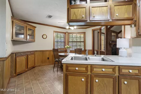 Kitchen - 809 Springlake Dr, Terry, MS 39170 photo 3 of 5
