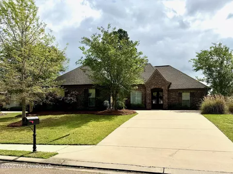 110 Tail Feather Dr, Madison, MS 39110