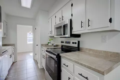 Other - 910 Hackberry Dr, Southaven, MS 38671 photo 4 of 9
