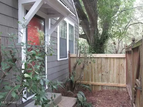 Exterior - 1846 Howard St, Jackson, MS 39202 photo 3 of 5