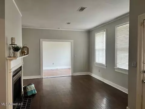 Living - 1846 Howard St, Jackson, MS 39202 photo 1 of 5