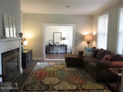 Living - 1846 Howard St, Jackson, MS 39202 photo 5 of 5