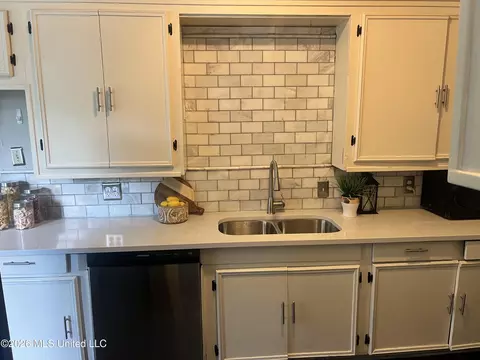 Kitchen - 1846 Howard St, Jackson, MS 39202 photo 3 of 3