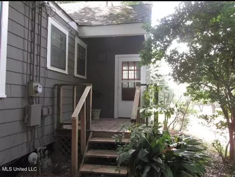 Exterior - 1846 Howard St, Jackson, MS 39202 photo 2 of 5