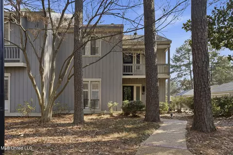 35 Eastbrooke St, Jackson, MS 39216