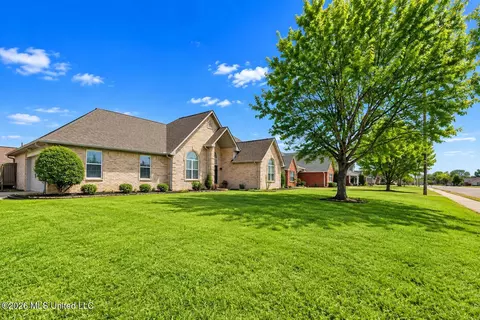 6568 Braybourne Main, Olive Branch, MS 38654