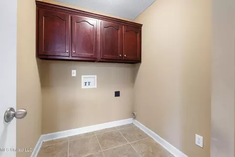 Other - 9073 Lyon Cv, Olive Branch, MS 38654 photo 6 of 16
