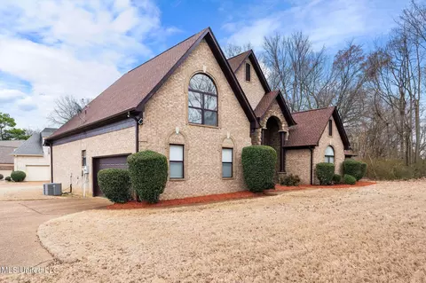 Exterior - 9073 Lyon Cv, Olive Branch, MS 38654 photo 3 of 3