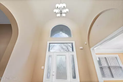 Entry Way - 9073 Lyon Cv, Olive Branch, MS 38654 photo 1 of 3