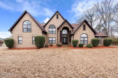 9073 Lyon Cv, Olive Branch, MS 38654
