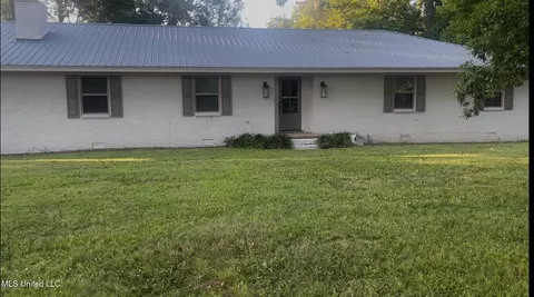 7485 W Highway 4, Senatobia, MS 38668