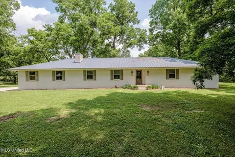 7485 W Highway 4, Senatobia, MS 38668