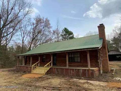 685 Gardner Rd, Holly Springs, MS 38635