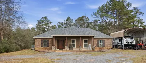Exterior - 78 Percy Oneal Rd, Mchenry, MS 39561 photo 2 of 3