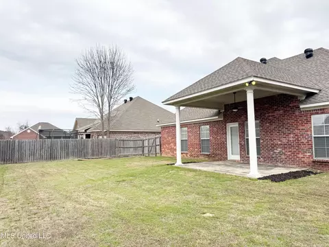 Exterior - 504 Kate Lofton Dr, Brandon, MS 39047 photo 7 of 9