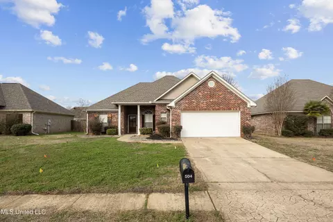 Exterior - 504 Kate Lofton Dr, Brandon, MS 39047 photo 3 of 9