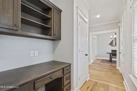 Entry Way - 3525 Bailey Ln, Southaven, MS 38672 photo 2 of 2