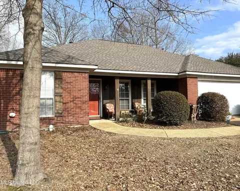 Exterior - 222 Cherrybark Ln, Brandon, MS 39047 photo 3 of 6