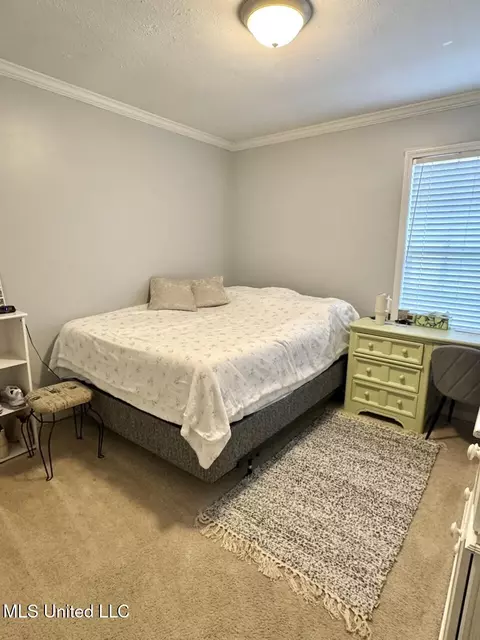 Bedroom - 222 Cherrybark Ln, Brandon, MS 39047 photo 2 of 3