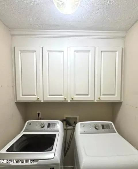 Other - 222 Cherrybark Ln, Brandon, MS 39047 photo 1 of 2
