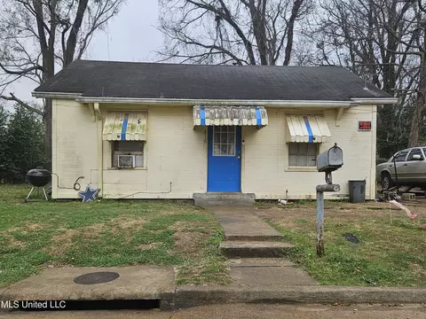 410 W Woodlawn Ave, Natchez, MS 39120