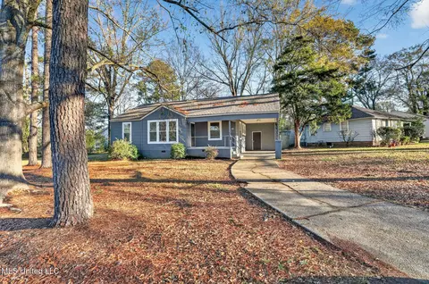 506 Broadmoor Dr, Jackson, MS 39206