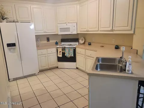 160 Waxwing Dr, Jackson, MS 39212 photo 8