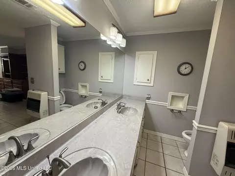 Bath - 1488 Spanish Fort Rd, Rolling Fork, MS 39159 photo 4 of 4