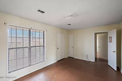 Bedroom - 7958 Hebron Rd, Lexington, MS 39095 photo 2 of 4