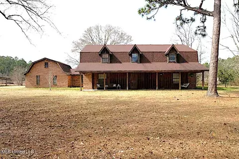 13111 Maida Hurd Rd, Moss Point, MS 39562