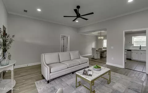 404 White Oak Cv, Florence, MS 39073 photo 6