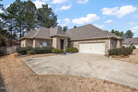 Exterior - 140 Hampton Rdg, Madison, MS 39110 photo 2 of 7