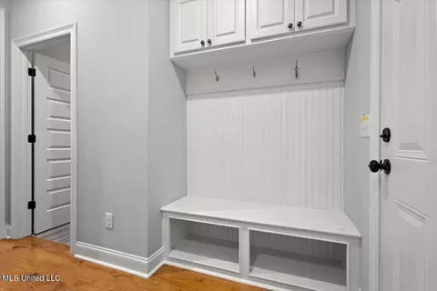 Entry Way - 140 Hampton Rdg, Madison, MS 39110 photo 2 of 2
