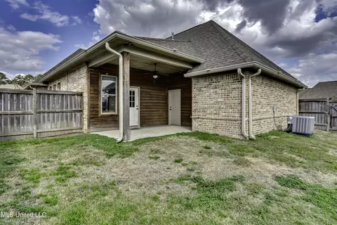 Exterior - 601 Emerald Ct, Brandon, MS 39047 photo 7 of 7