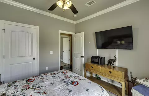 Bedroom - 601 Emerald Ct, Brandon, MS 39047 photo 3 of 9