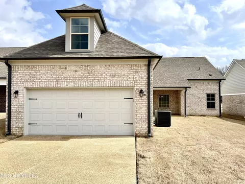 Exterior - 2233 Scott Meadows Ln, Hernando, MS 38632 photo 3 of 6