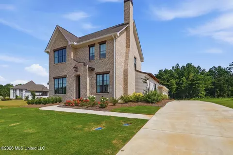 Exterior - 619 Big Valley Loop, Flowood, MS 39232 photo 3 of 10