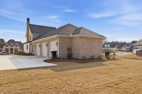 Exterior - 619 Big Valley Loop, Flowood, MS 39232 photo 8 of 8
