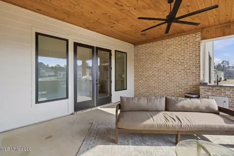 Exterior - 619 Big Valley Loop, Flowood, MS 39232 photo 5 of 8