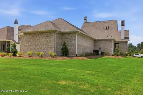 Exterior - 619 Big Valley Loop, Flowood, MS 39232 photo 10 of 10