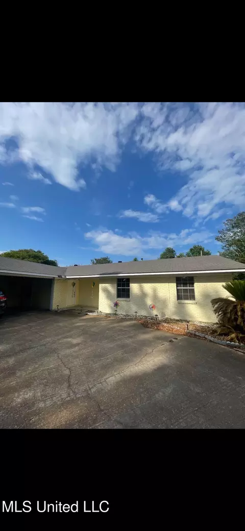 2059 Viking St, Vidalia, LA 71373