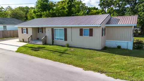 1413 31st Ave, Gulfport, MS 39501
