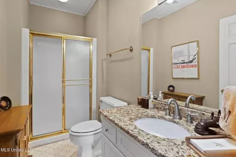 Bath - 420 Saint Andrews Dr #2-4, Jackson, MS 39211 photo 2 of 3