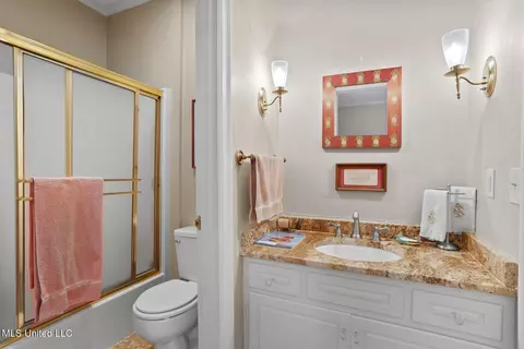 Bath - 420 Saint Andrews Dr #2-4, Jackson, MS 39211 photo 1 of 3