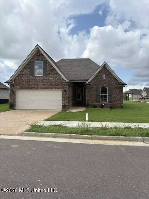10518 Camilla Cir, Lake Cormorant, MS 38641