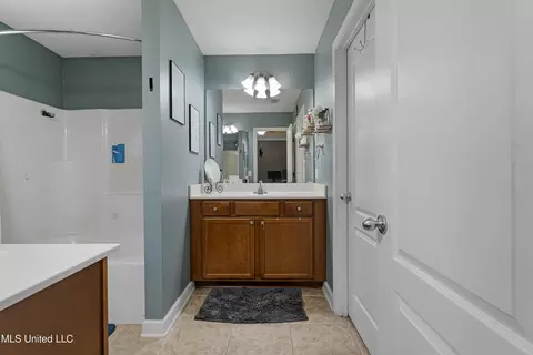 Entry Way - 21392 Edgewood Dr, Saucier, MS 39574 photo 4 of 4