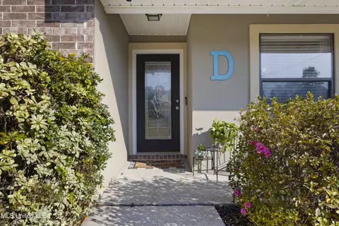 Entry Way - 21392 Edgewood Dr, Saucier, MS 39574 photo 1 of 4