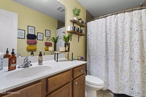 Bath - 21392 Edgewood Dr, Saucier, MS 39574 photo 2 of 2